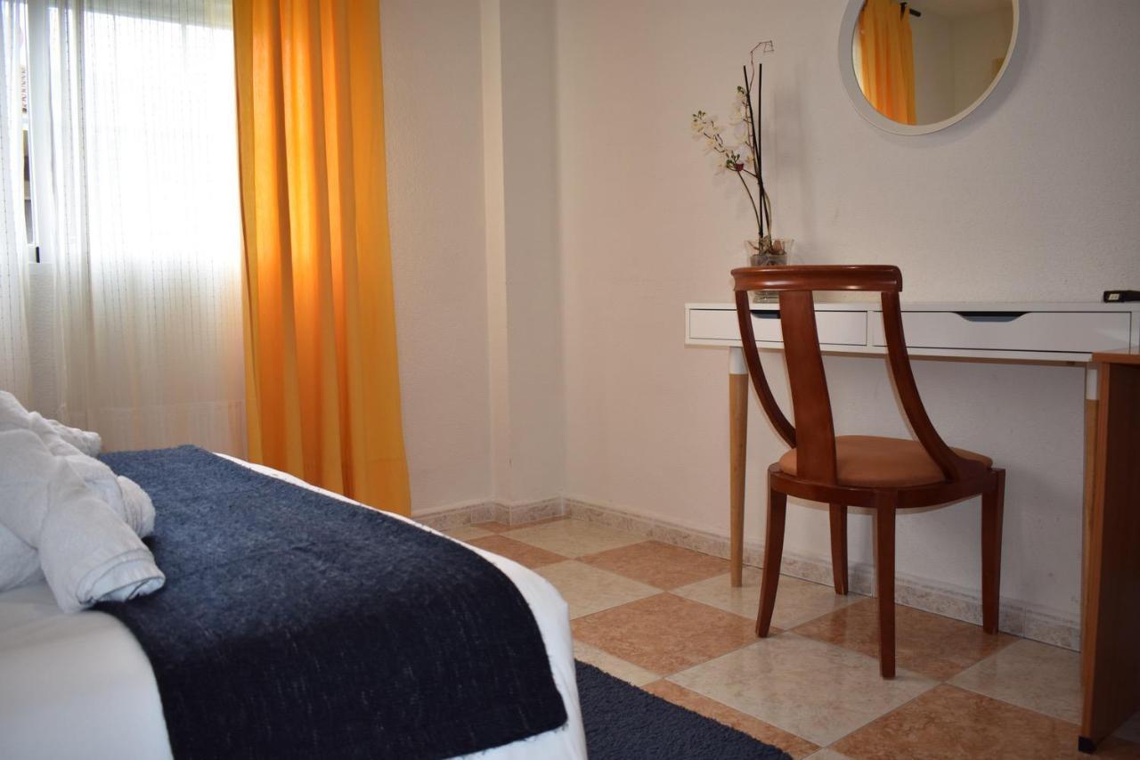 Hotel El Ancla Villanueva de la Cañada Esterno foto