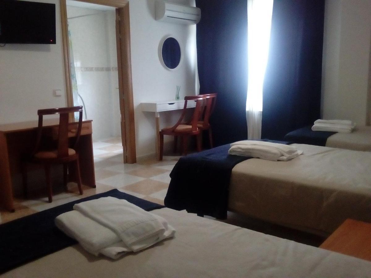 Hotel El Ancla Villanueva de la Cañada Esterno foto
