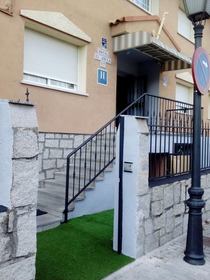 Hotel El Ancla Villanueva de la Cañada Esterno foto